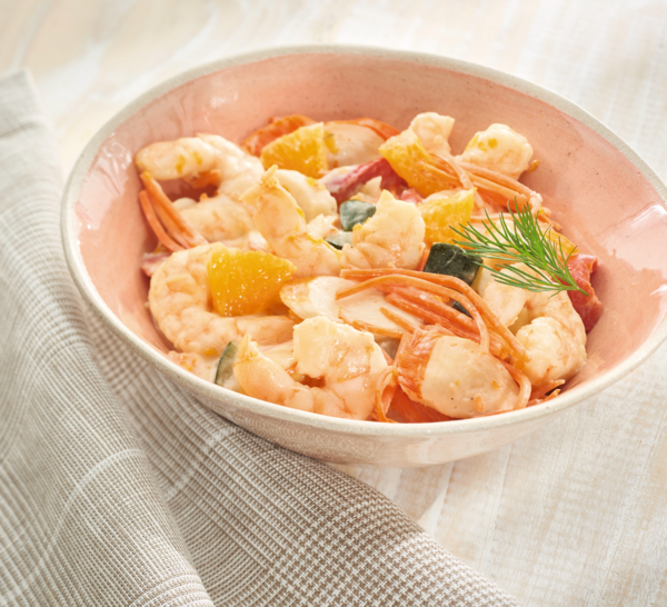 SALADE DE GAMBAS, SURIMI ET MANDARINES 