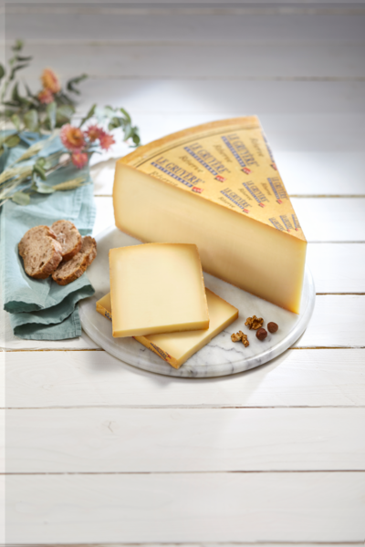 GRUYÈRE RÉSERVE AOP 9 MOIS D'AFFINAGE Intermarché Toutes et tous unis contre la vie chère