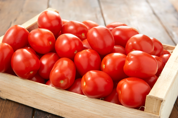 TOMATE ALLONGEE Intermarché Toutes et tous unis contre la vie chère